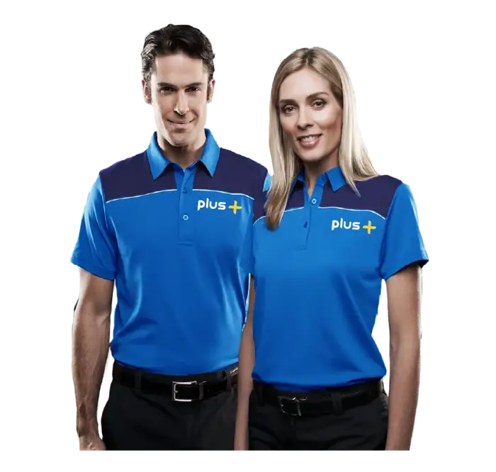 Camisas de dotación con la marca plus+